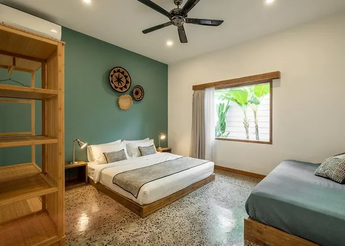 Designer New 3Bdr - Lush Garden+Pool