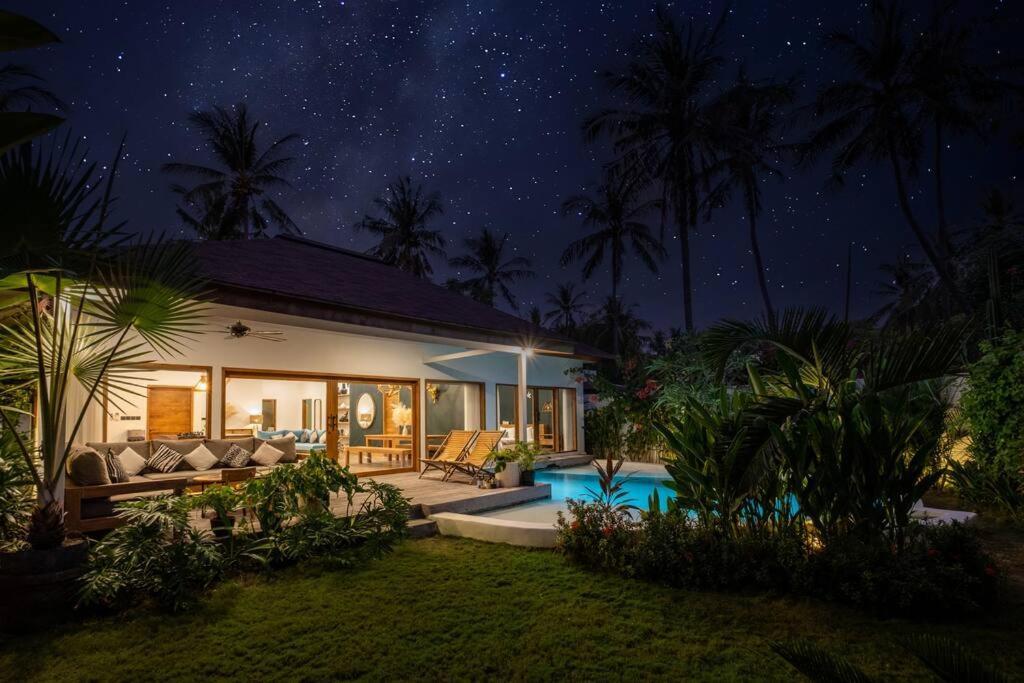 Villa Designer New 3bdr - Lush Garden+pool Gili Trawangan