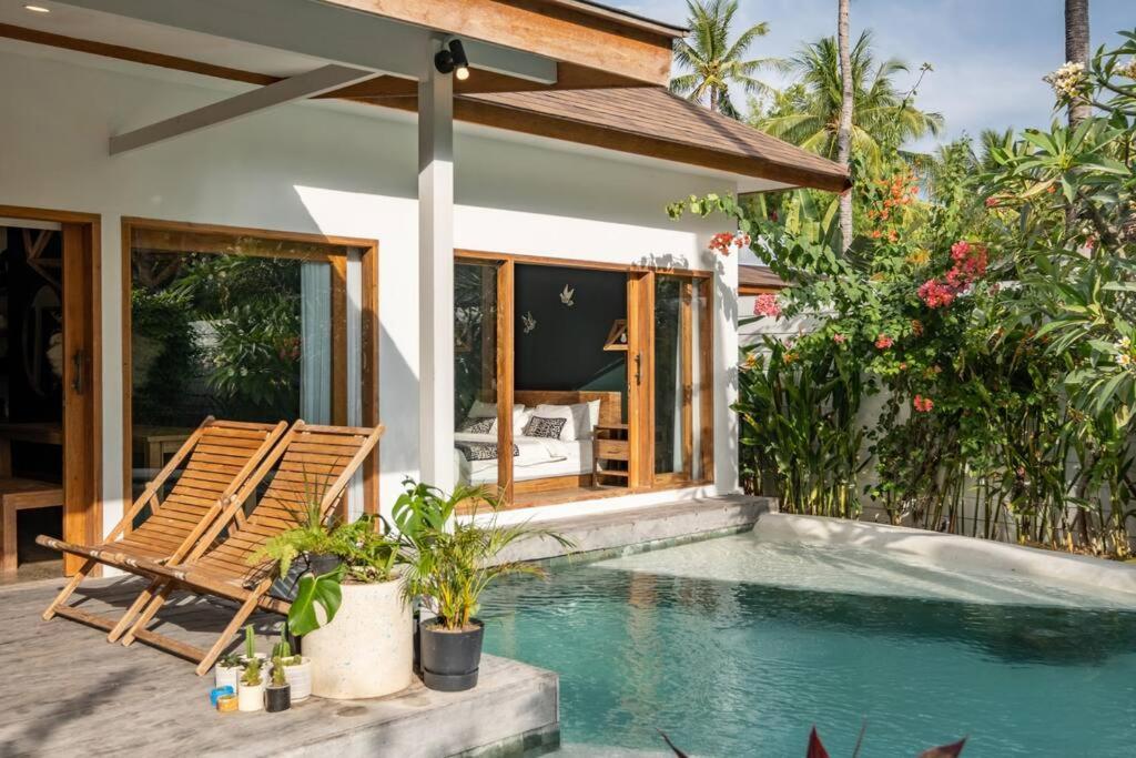 Designer New 3bdr - Lush Garden+pool Gili Trawangan