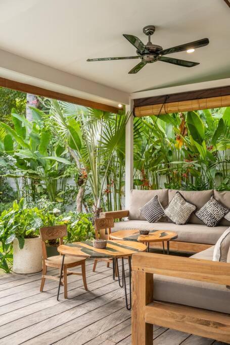 Designer New 3bdr - Lush Garden+pool Villa